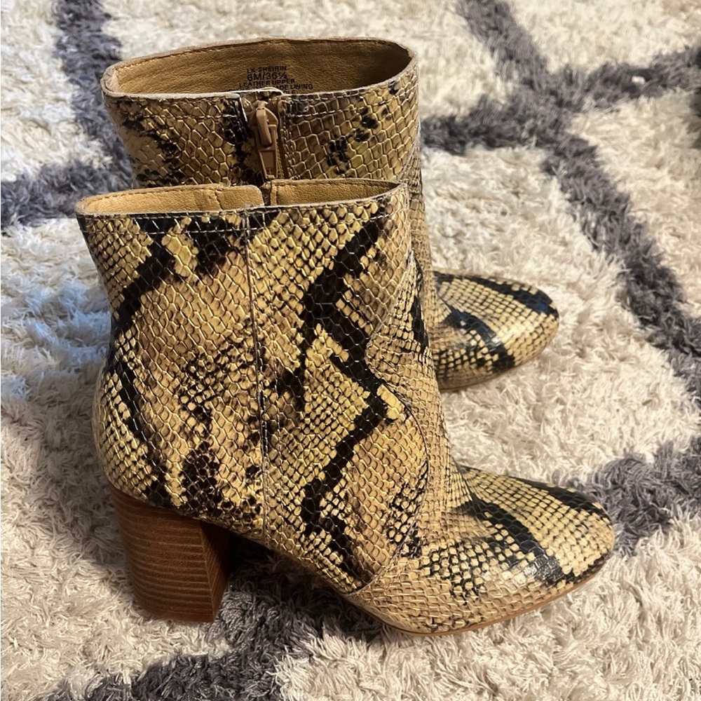 Lucky Brand Sheirin Leather Snake Skin Booties 6